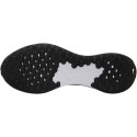 Nike Revolution 7