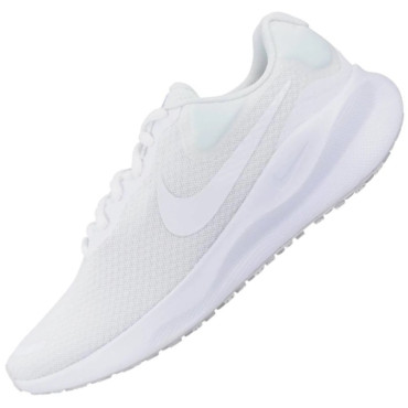 Nike Revolution 7