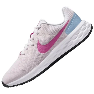 Nike Revolution 6